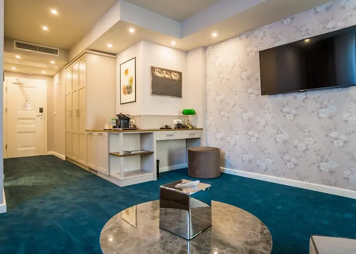 резиденс променаде Хотел