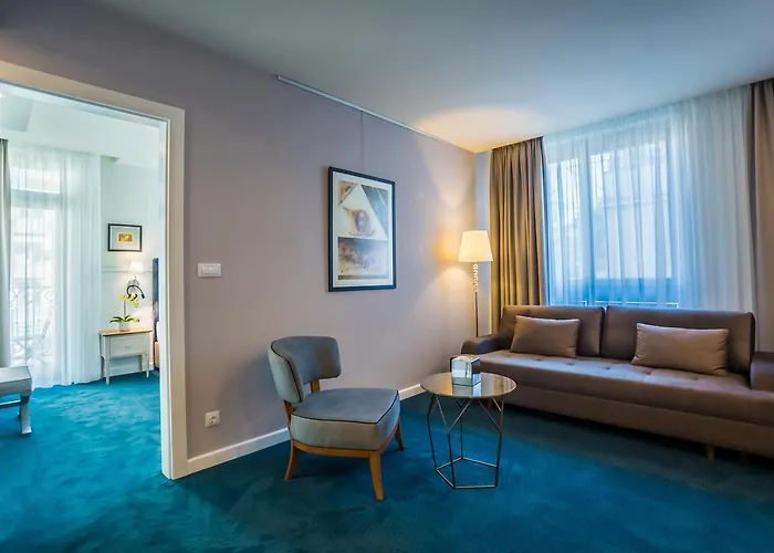 резиденс променаде Хотел 5*