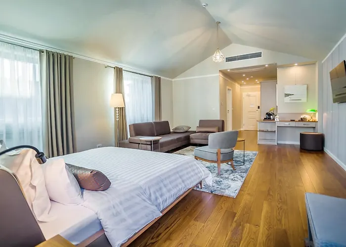 резиденс променаде Хотел